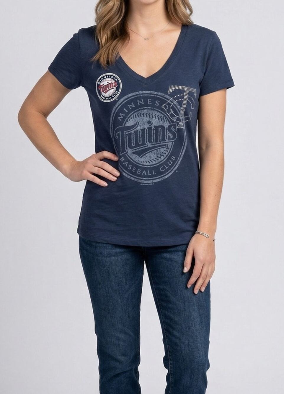 Genuine Merchandise Womens Large Minnesota Twins V Neck Short Sleeve TShirt